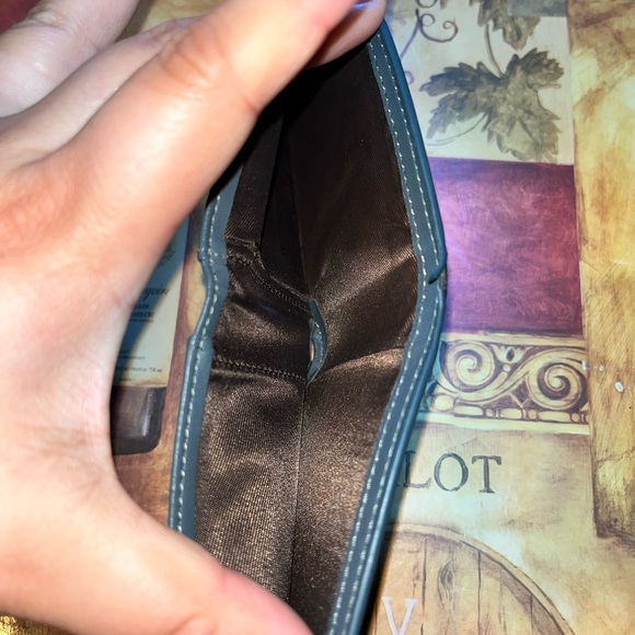 Navy Blue Leather wallet - Picture 4 of 6